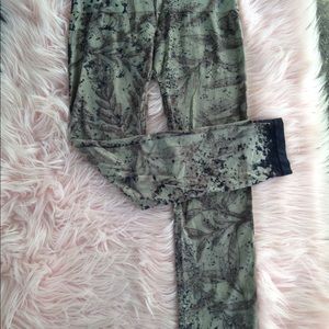 M. Rena's high waist crop printed leggings